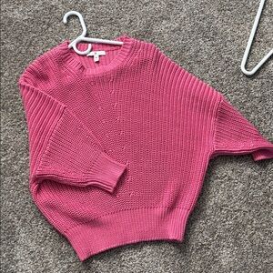 Banana Republic pink knit dollman sleeve sweater
bought new but too big.